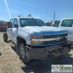 2015 CHEVROLET SILVERADO 2500HD, 6.0L VORTEC, 4X4, CREW CAB, CAB AND CHASSIS ONLY. WEBASTO HEAT