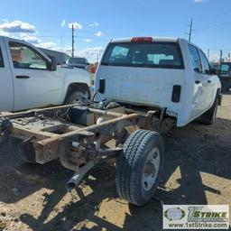 2015 CHEVROLET SILVERADO 2500HD, 6.0L VORTEC, 4X4, CREW CAB, CAB AND CHASSIS ONLY. WEBASTO HEAT