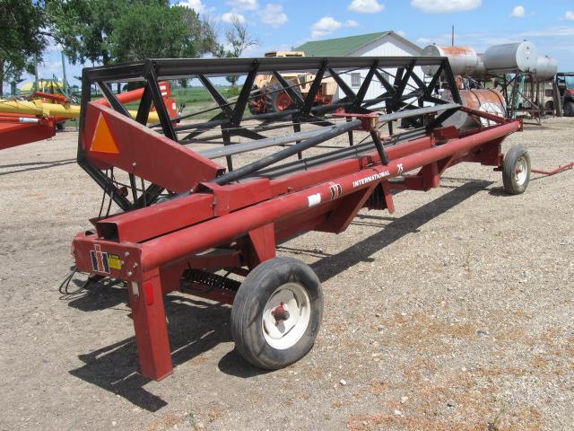 IH 75 21' pull type Swather