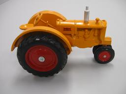 MMoline/Twin City Toy Tractor