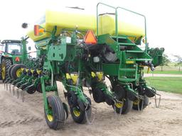 JD 1770NT 16R30 Planter