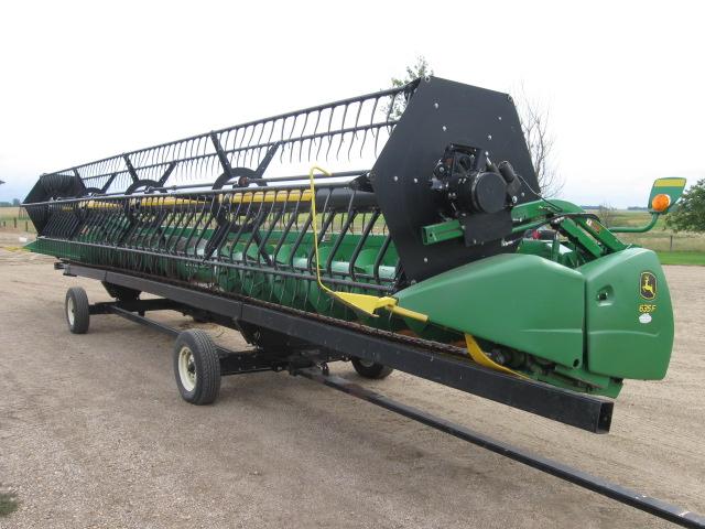 JD 635F Flex Head w/Crary Air Reel