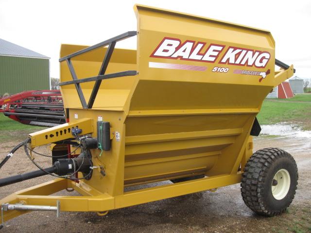 Bale King 5100 Bale Shredder - Like New!