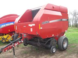 Case IH RB564 Round Baler