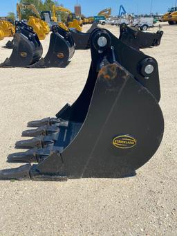 NEW STRICKLAND 30IN. DIGGING BUCKET EXCAVATOR BUCKET 50MM PIN TO FIT CAT 308, KOMATSU PC78/88, JOHN