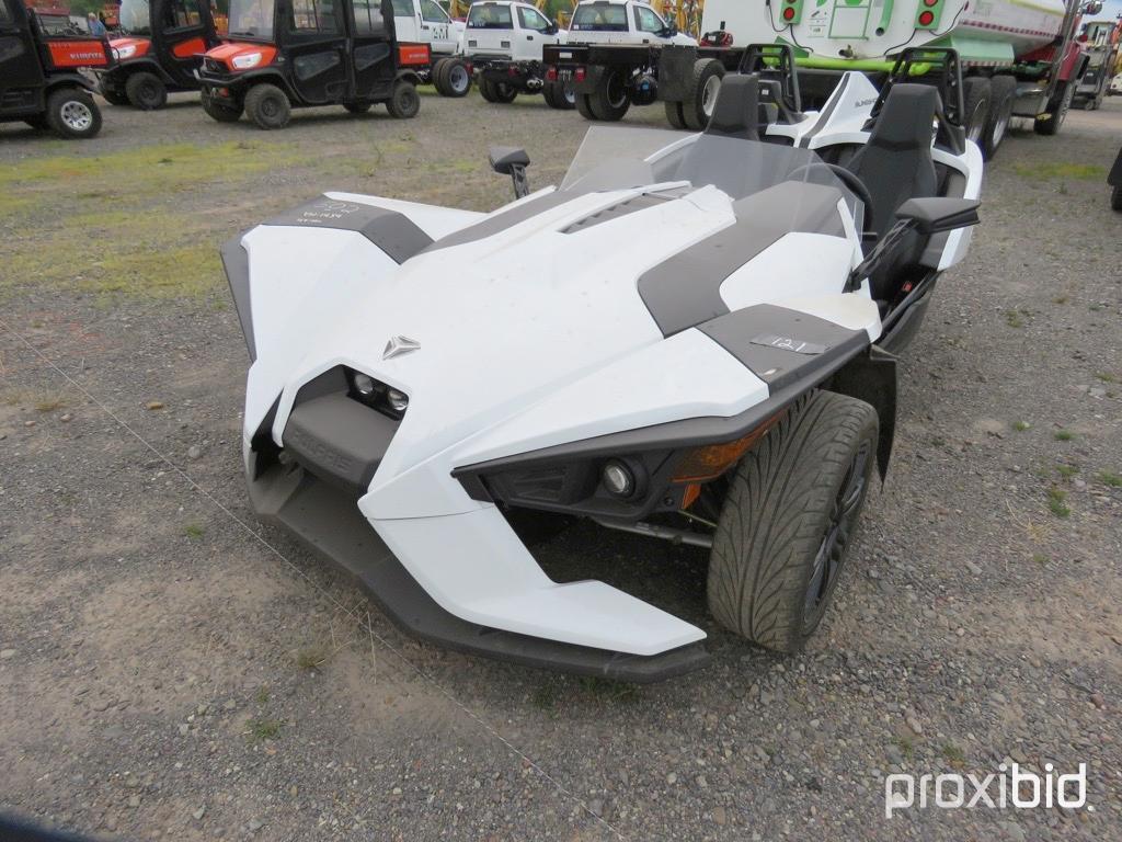 NEW 2019 POLARIS SLINGSHOT SLR RECREATIONAL VEHICLE VIN- 57XAASFAXK8131459 powered by gas engine,