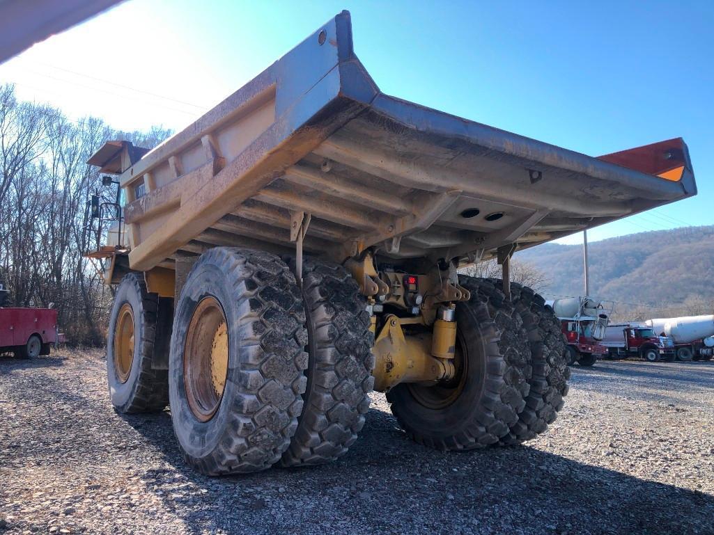 2000 CAT 777D STRAIGHT FRAME HAUL TRUCK SN:AGC00195 powered by Cat 3508 diesel engine, equipped with