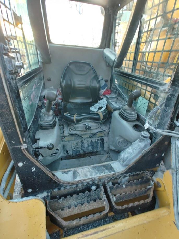 2007 CAT 226B2 SKID STEER powered by Cat 3024C diesel engine, equipped with EROPS, 2-speed,auxiliary