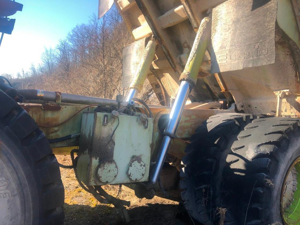 1982 EUCLID 302LD STRAIGHT FRAME HAUL TRUCK SN:71791 powered by Cummins 1710 diesel engine, 24.00R33