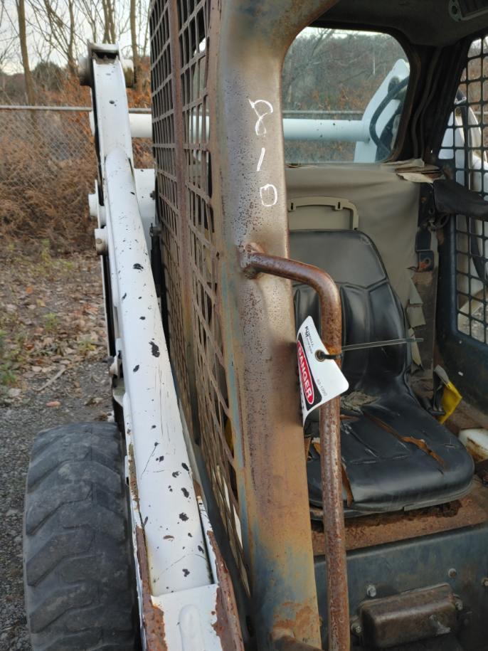 BOBCAT 773 SKID STEER SN:519013602 powered by Kubota diesel engine, equipped with rollcage, high flo