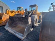 VOLVO L150 RUBBER TIRED LOADER SN:60424 powered by diesel engine, equipped with EROPS,