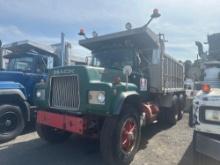 1984 MACK DUMP TRUCK VN:11337 powered by Mack diesel engine, equipped with dump body, tandem axle.