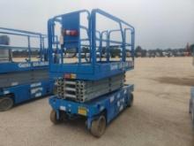 2015 GENIE GS2646E SCISSOR LIFT SN:136326 electric powered, equipped with 26ft. Platform height,