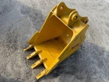 NEW TERAN 24IN. DIGGING BUCKET EXCAVATOR BUCKET for CAT 307 WITH SIDE CUTTERS, REINFORCEMENT PLATES