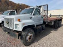2002 CHEVY C8500 FLATBED TRUCK VN:1GBT7H4C02J505016 powered by Cat 3126 diesel engine, equipped with