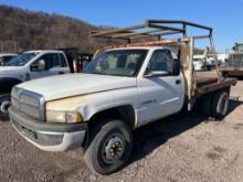 2001 DODGE 3500 FLATBED TRUCK VN:3B6MC36581M281271 powered by V8 Magnum gas engine, equipped with