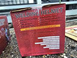 NEW AUTO DARKENING WELDING HELMET NEW SUPPORT EQUIPMENT