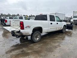 2007 CHEVY 2500 PICKUP TRUCK VN:1GCHK23D37F184011 4x4, powered by diesel engine, equipped with