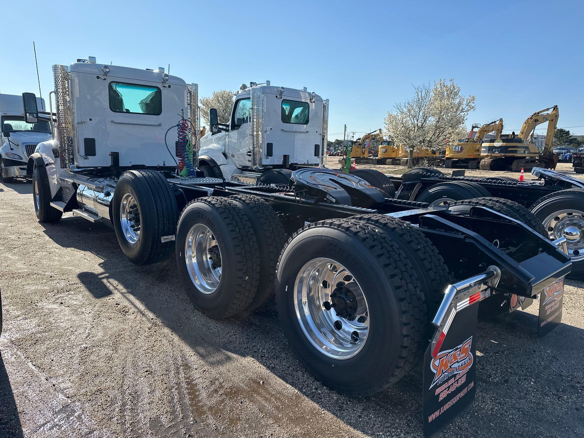 2024...KENWORTH T880 HEAVY HAUL TRUCK TRACTOR...powered by Cummins X15 diesel engine, 565hp, equippe