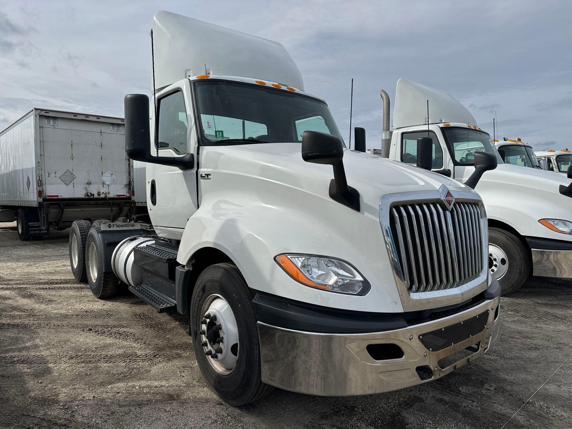 2018 INTERNATIONAL LT625 TRUCK TRACTOR VN:JL356129 powered by Cummins X15 14.9L diesel engine,