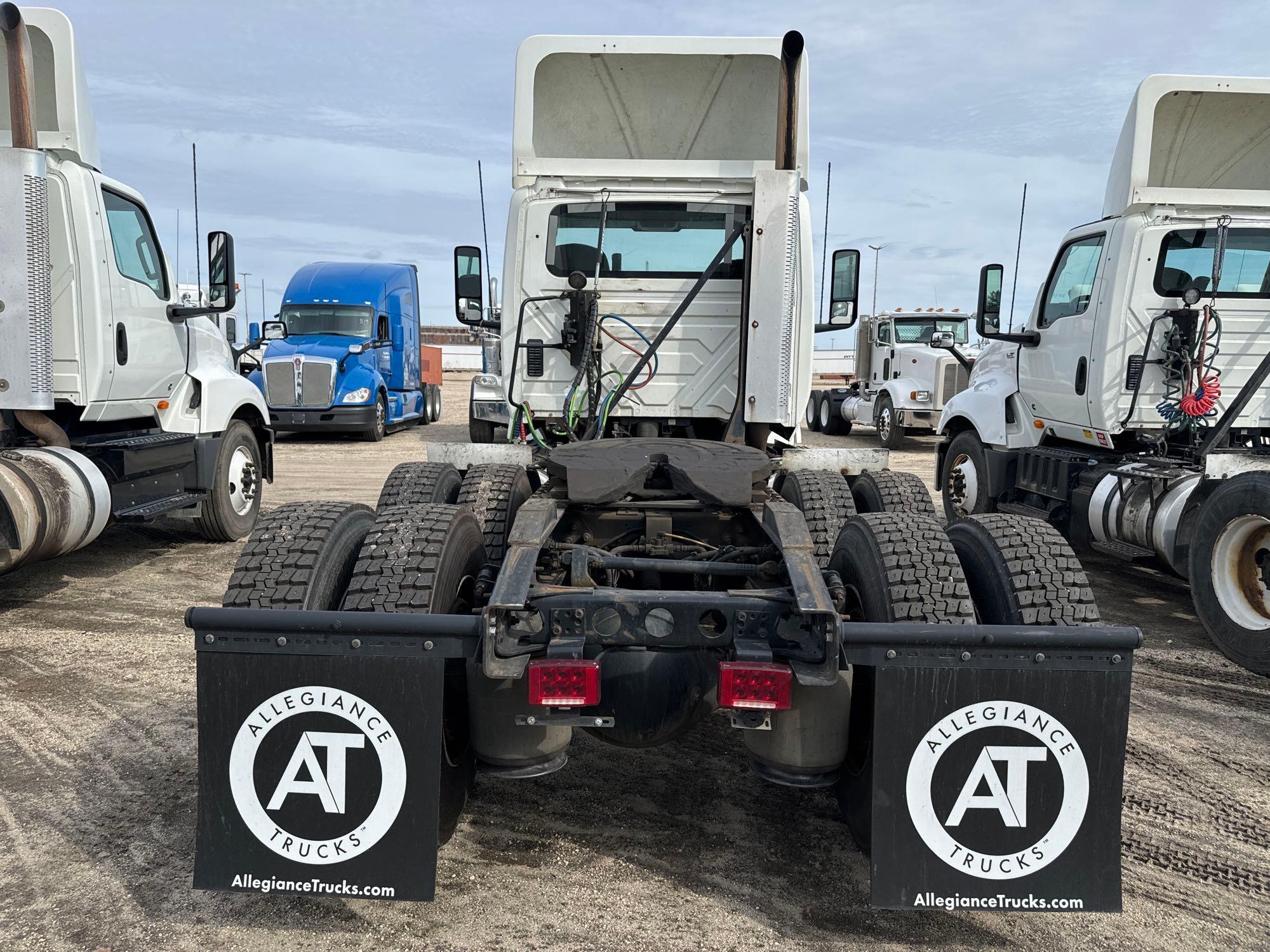 2018 INTERNATIONAL LT625 TRUCK TRACTOR VN:JL356129 powered by Cummins X15 14.9L diesel engine,