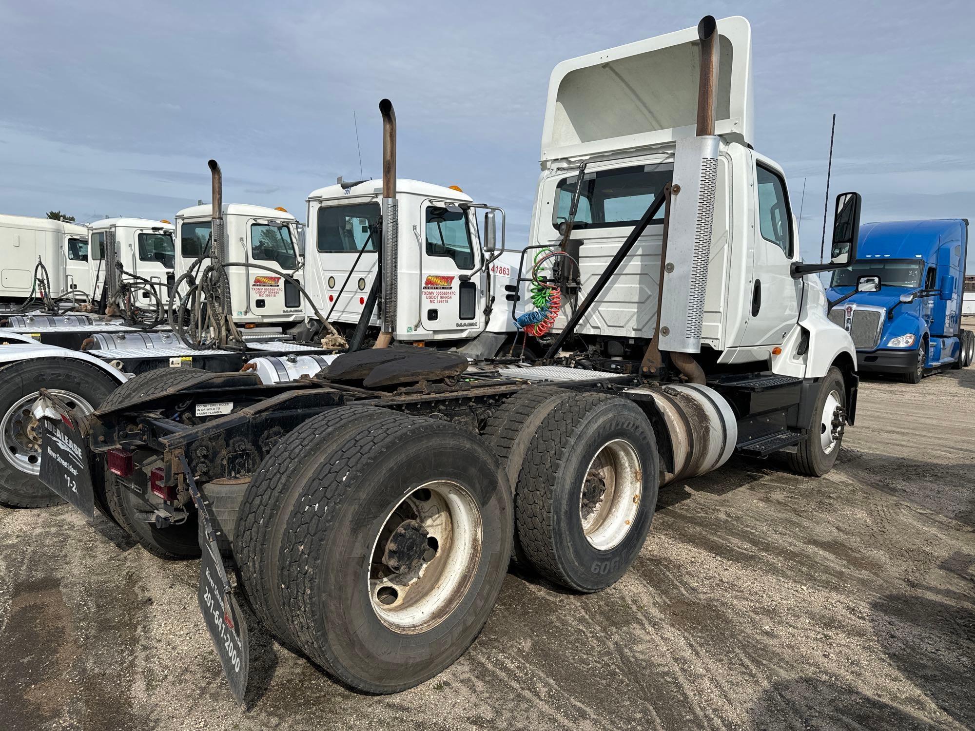 2018 INTERNATIONAL LT625 TRUCK TRACTOR VN:JL356123 powered by Cummins X15 14.9L diesel engine,