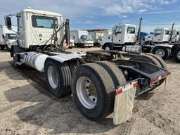 MACK CXU613 PINNACLE TRUCK TRACTOR VN:M084569 powered by Mack MP7 10.8 liter diesel engine, equipped