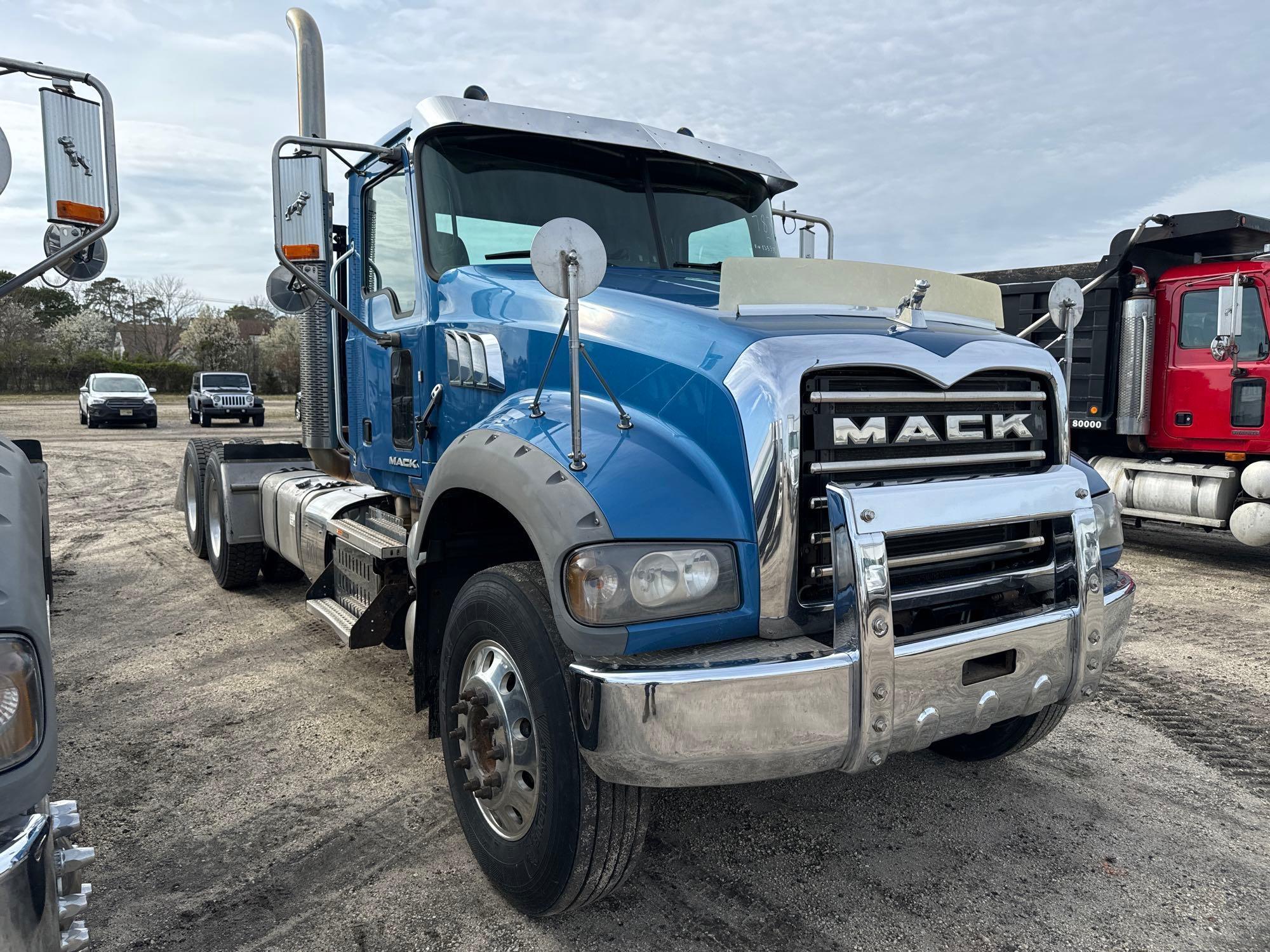 2017 MACK GU713 TRUCK TRACTOR VN:1M1AX07Y1HM035338 powered by Mack MP8 diesel engine, 500hp,