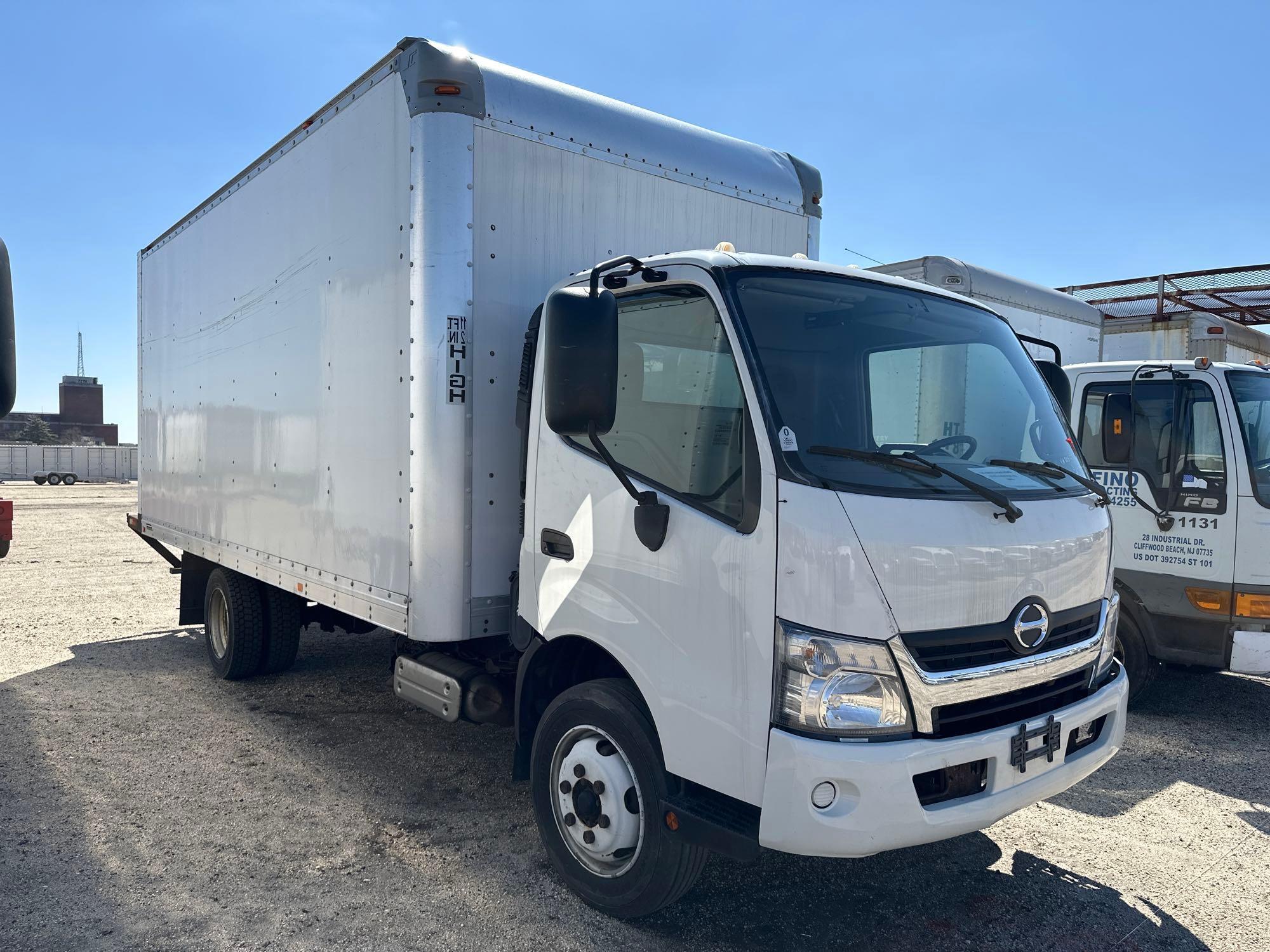 2017 HINO 195 VAN TRUCK VN:JHHSDM2H1HK005177 powered by Hino J05D/E 4.7L diesel engine, equipped