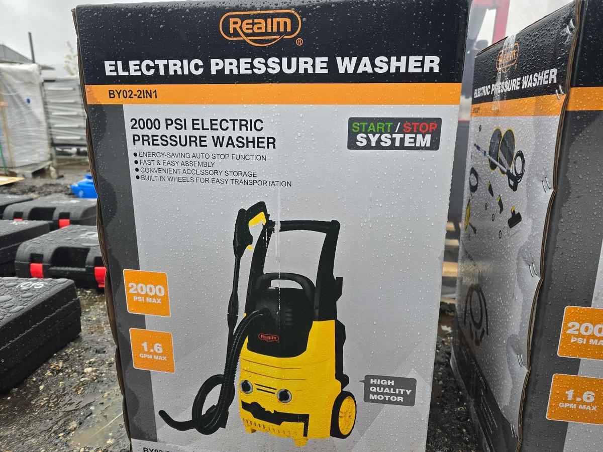 NEW REALM 2000 PSI PRESSURE WASHER