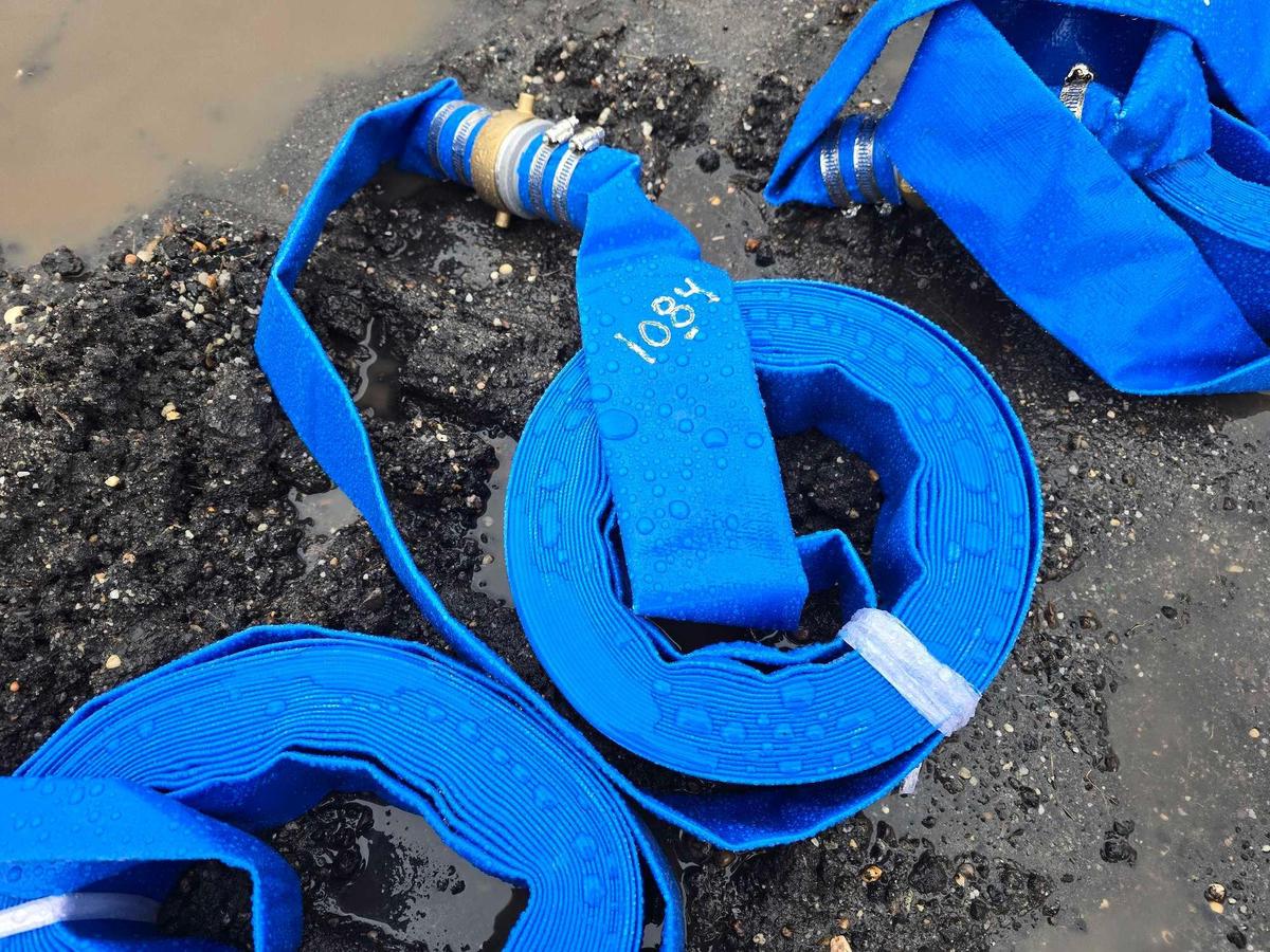 NEW 2IN. X 50FT. DISCHARGE WATER HOSE NEW SUPPORT EQUIPMENT