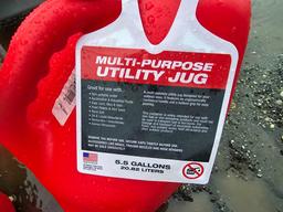 NEW 5 GAL LIQUID UTILITY JUG- RED NEW SUPPORT EQUIPMENT