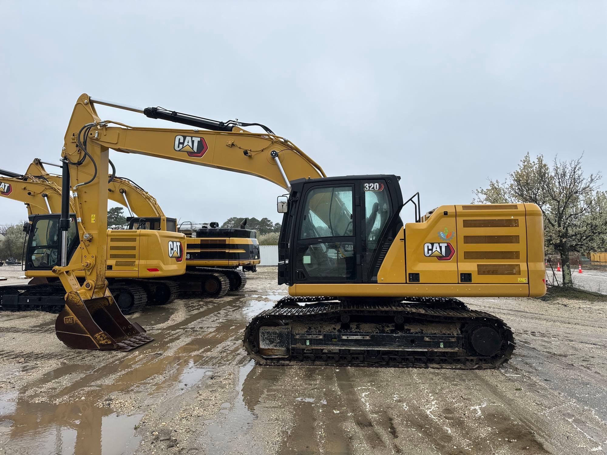 2022 CAT 320 2D HYDRAULIC EXCAVATOR SN:MYK10460 powered by Cat diesel engine, equipped with Cab,
