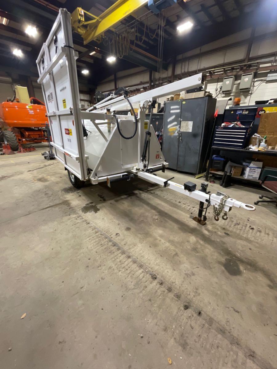 2016 MOBILIGHT LIGHT PLANT SN:1759862 solar powered, trailer mounted.BOS ONLY