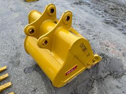 NEW TERAN 30IN. DIGGING BUCKET EXCAVATOR BUCKET for CAT 307 with Side Cutters, Reinforcement Plates