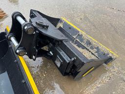 NEW TROJAN 42IN. TILT EXCAVATOR BUCKET 40mm pins fits to: Cat 303/305.5/304, Case, New Holland,