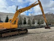 HYUNDAI 290LC LONG REACH EXCAVATOR SN:CI10111 powered by diesel engine, equipped with Cab, long