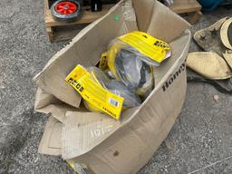 STANLEY HARD HATS ( 6 PER CASE ) SELL BY THE CASE NEW SUPPORT EQUIPMENT