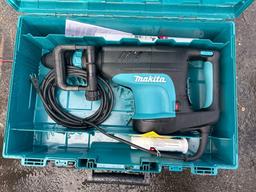 NEW MAKITA 20 LB DEMOLITION HAMMER- HM1203C- 1 YR FACTORY WARRANTY-RECON NEW SUPPORT EQUIPMENT