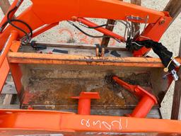 KUBOTA LA525 FRONT LOADER TRACTOR ATTACHMENT SN:S8669