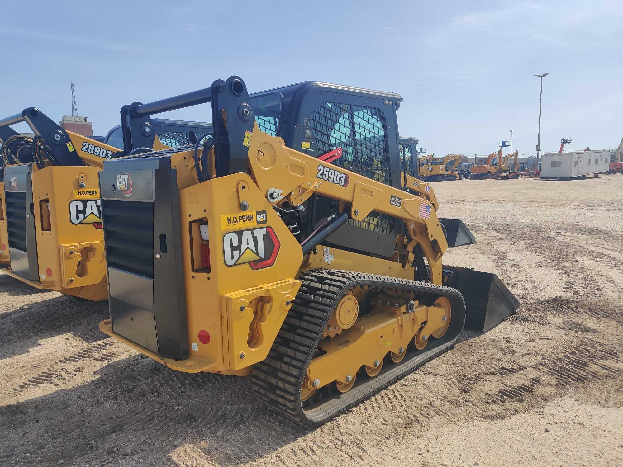 2023 CAT 259D3 RUBBER TRACKED SKID STEER powered by Cat C3.3B DIT EPA Tier 4F diesel engine, 74.3hp,