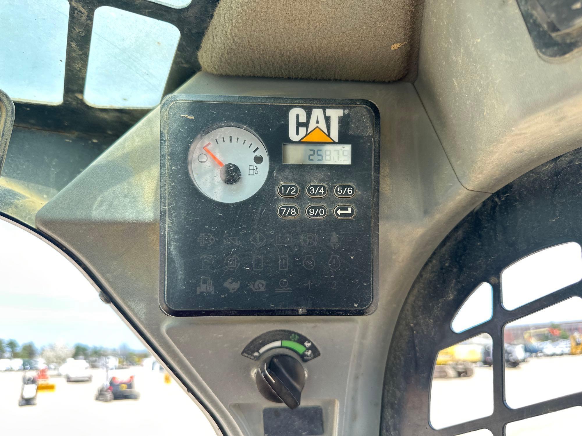 2018 CAT 259D RUBBER TRACKED SKID STEER SN:FTL17982 powered by Cat diesel engine, equipped with