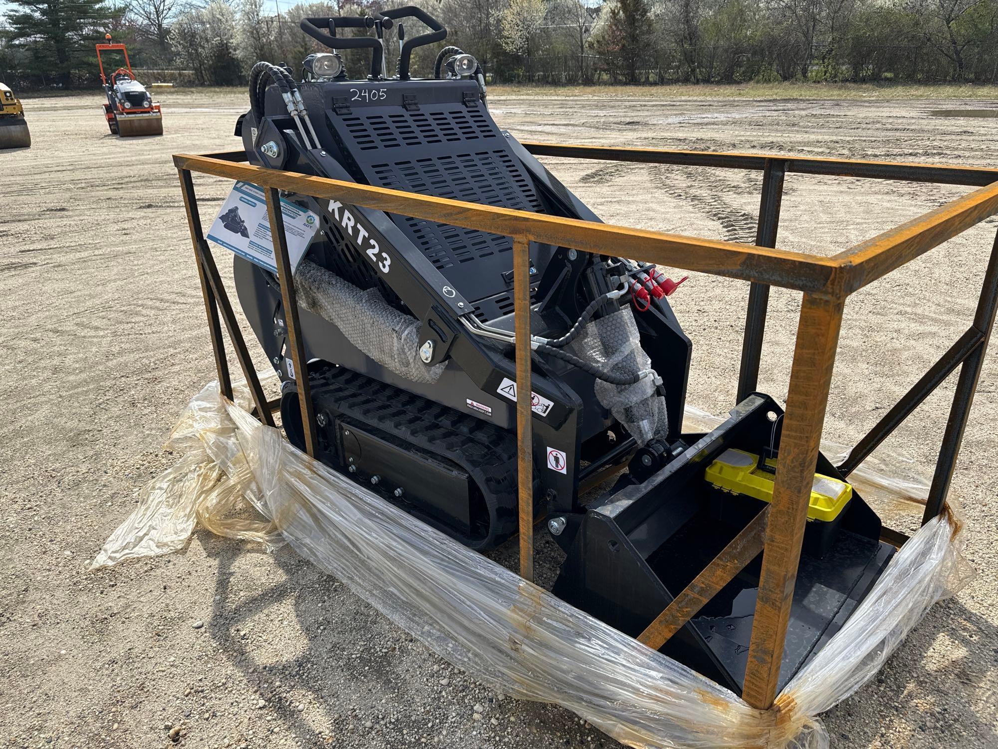 NEW AGROTK KRT23 MINI TRACK LOADER powered by Briggs & Stratton gas engine, 23HP, rubber tracks, GP