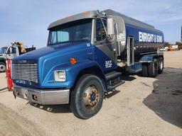 1999 FREIGHTLINER FUEL TRUCK VN:1FV6JJCB7XHF11752 powered by Cat 3126 diesel engine(blown), equipped