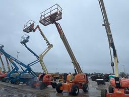 JLG 600S BOOM LIFT SN:300082649 4x4, powered by diesel engine, equipped with 60ft. Platform height,