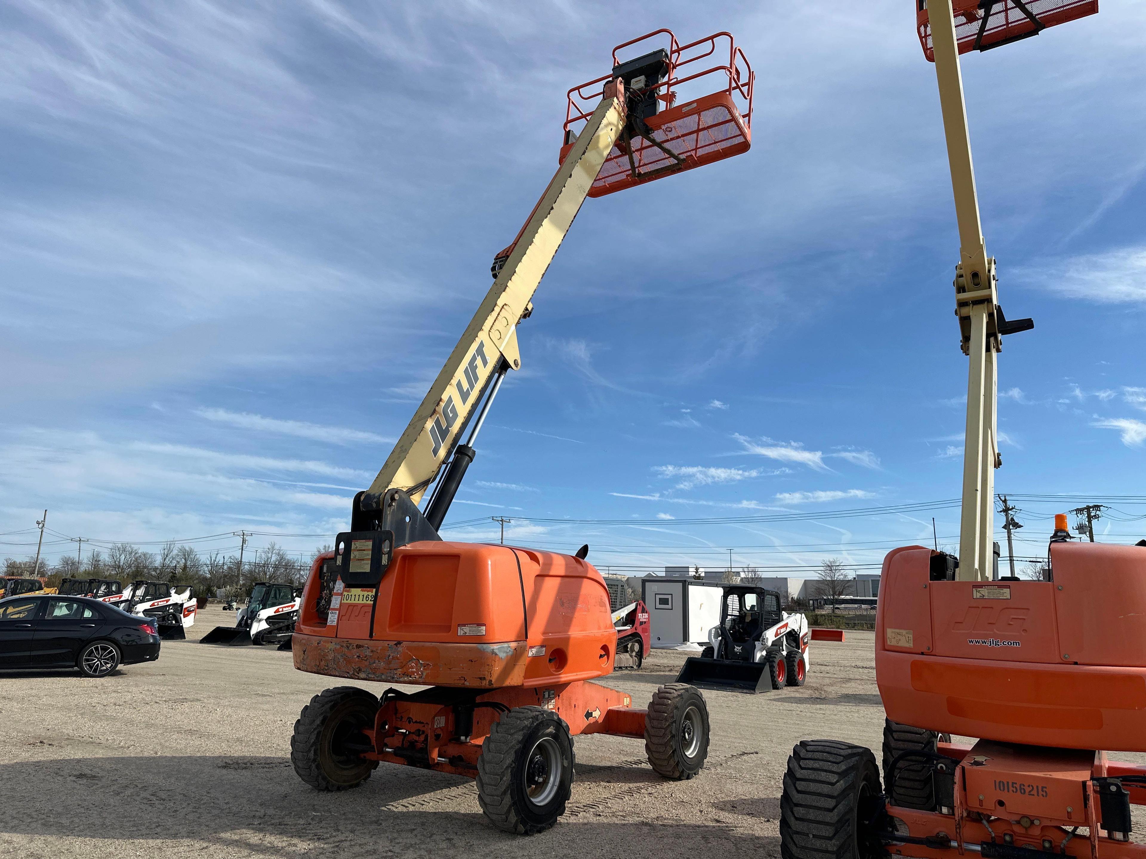 2013 JLG 400S BOOM LIFT SN:300167711 4x4, powered by diesel engine, equipped with 40ft. Platform