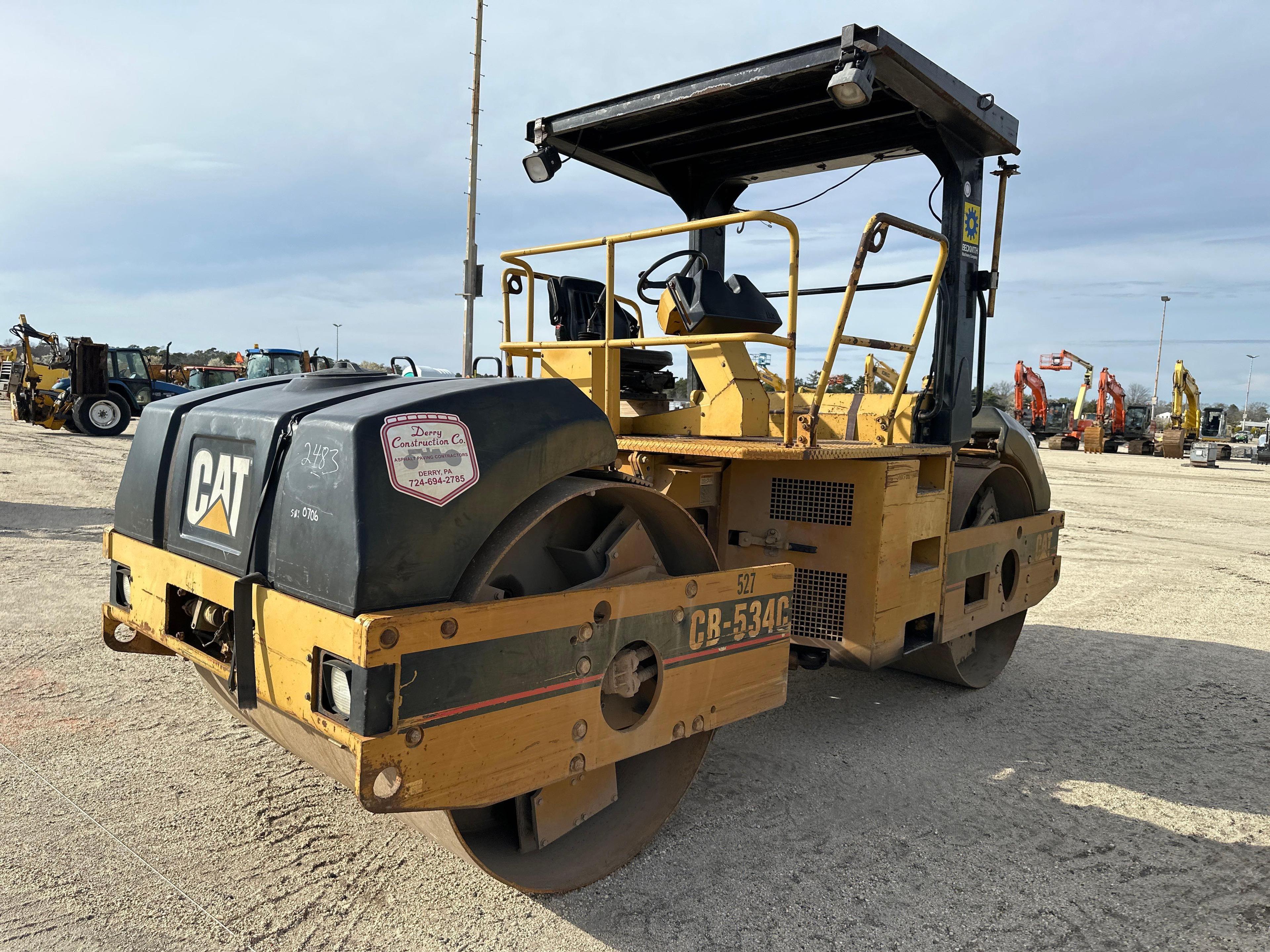 CAT CB534C ASPHALT ROLLER SN:5HN00706 powered by Cat diesel engine, equipped with OROPS, 79in.