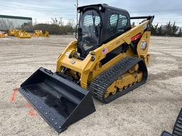 2023 CAT 289D3 RUBBER TRACKED SKID STEER powered by Cat C3.3B DIT EPA Tier 4F diesel engine, 74.3hp,