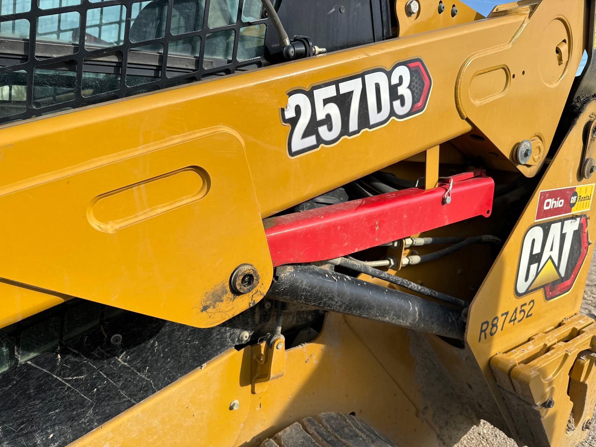 2019 CAT 257D3 RUBBER TRACKED SKID STEER SN:KEZ00549 powered by Cat diesel engine, equipped with