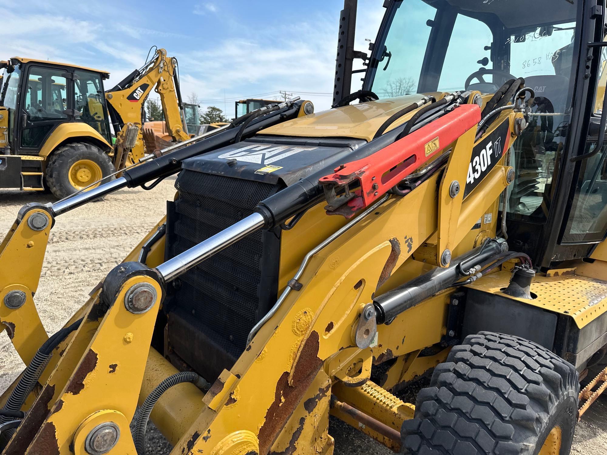 2014 CAT 430FIT TRACTOR LOADER BACKHOE SN:TRG500436 4x4, powered by Cat diesel engine, equipped with